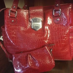 Women’s gorgeous Liz Claiborne shoulder bag